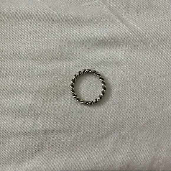 PANDORA | Twisted Rope Stackable Ring - Picture 4 of 5